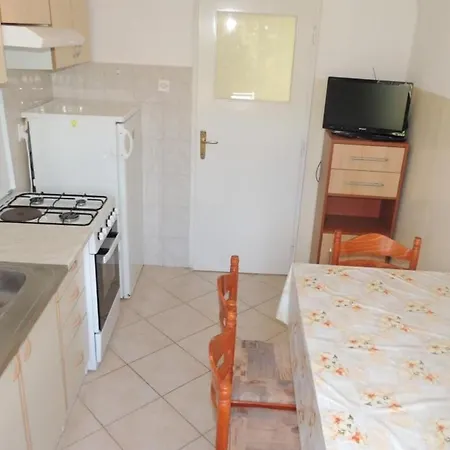 公寓 Lidija - Three-bedroom 扎通
