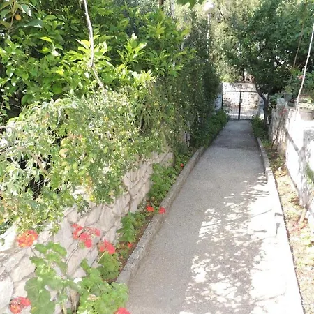 Lidija - Three-bedroom 扎通